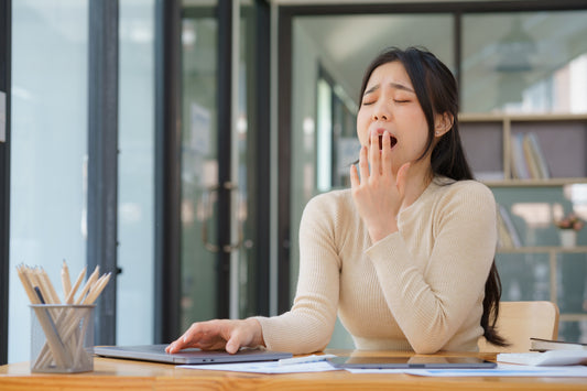 仕事や勉強に集中できないのはなぜ?貧血が引き起こす影響